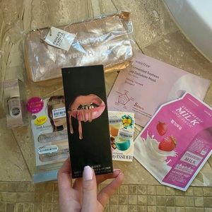 Holiday Stocking Stuffers 🎀